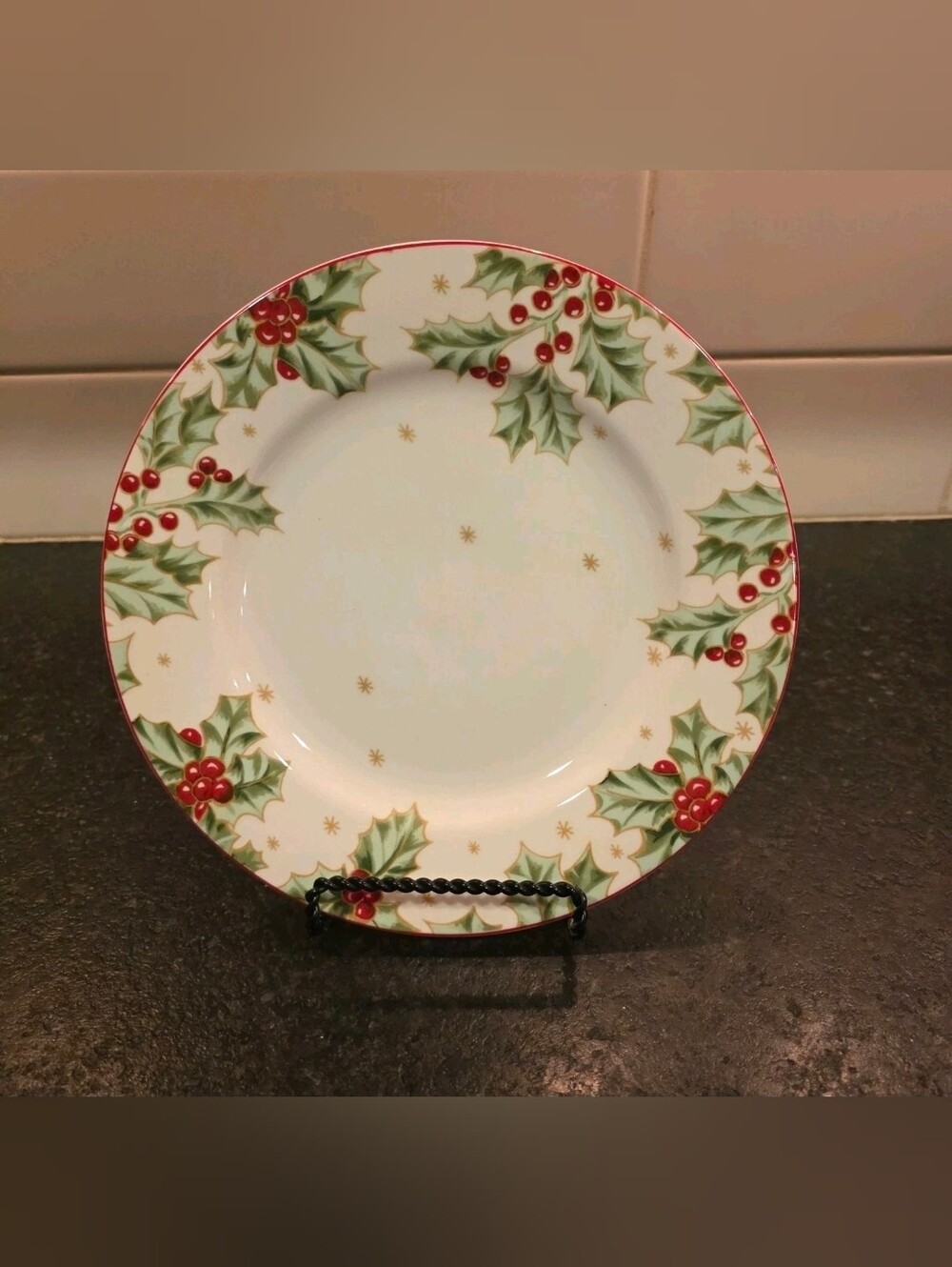 Lenox Treasured Traditions Holly Accent Luncheon Plate